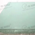 RH FRONT DOOR GLASS (FULL PIECE SQ CNR) [882*557]